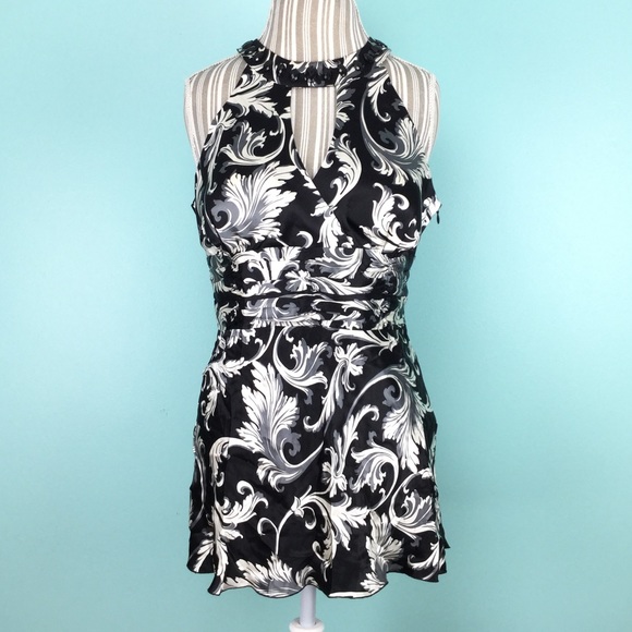 White House Black Market Tops - 🆕WHBM White house black market top 14 sleeveless